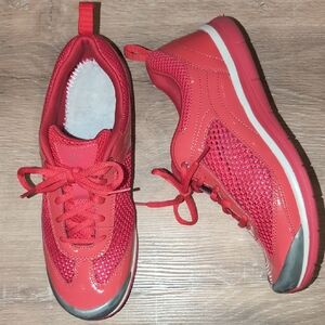 Easy Spirit Women's 9 ESSOUTHCOAST Red Patent Mesh Sneakers